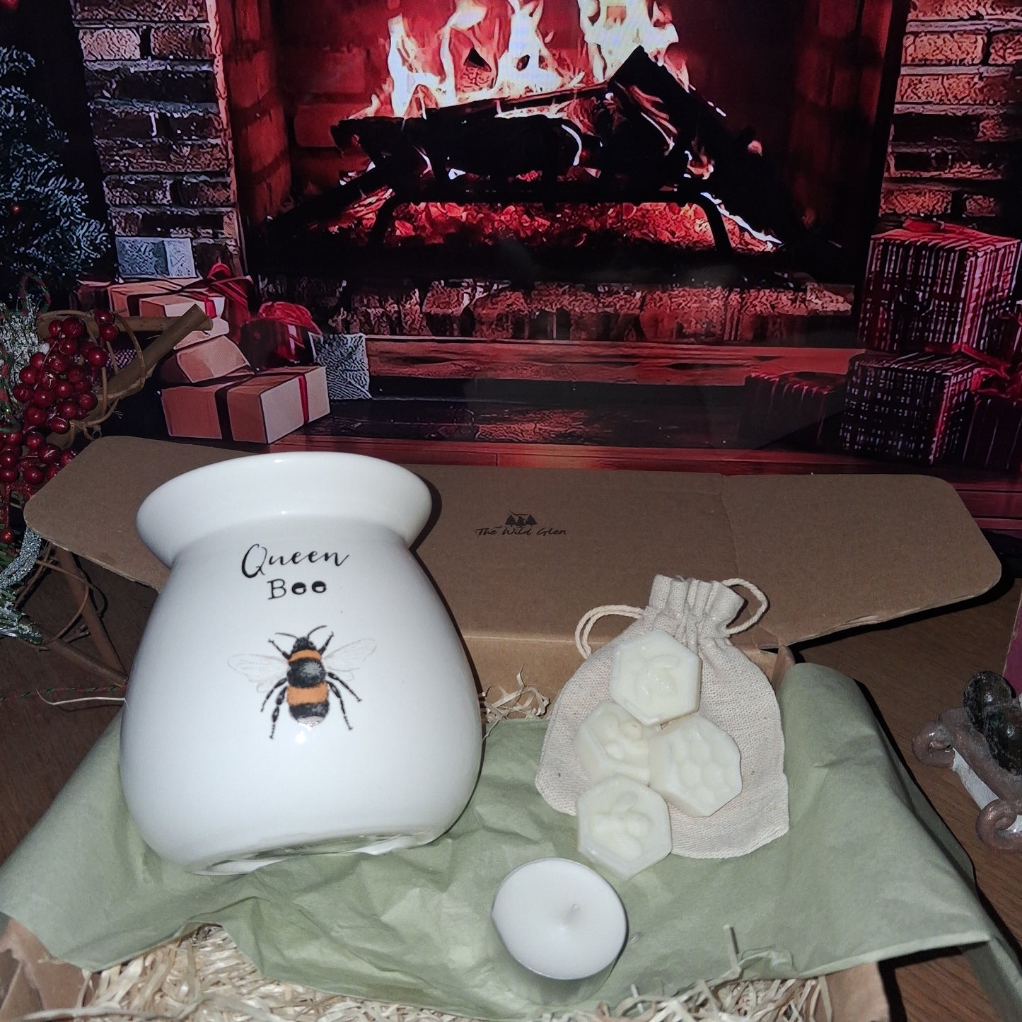 Queen Bee Wax Warmer & Melts giftset