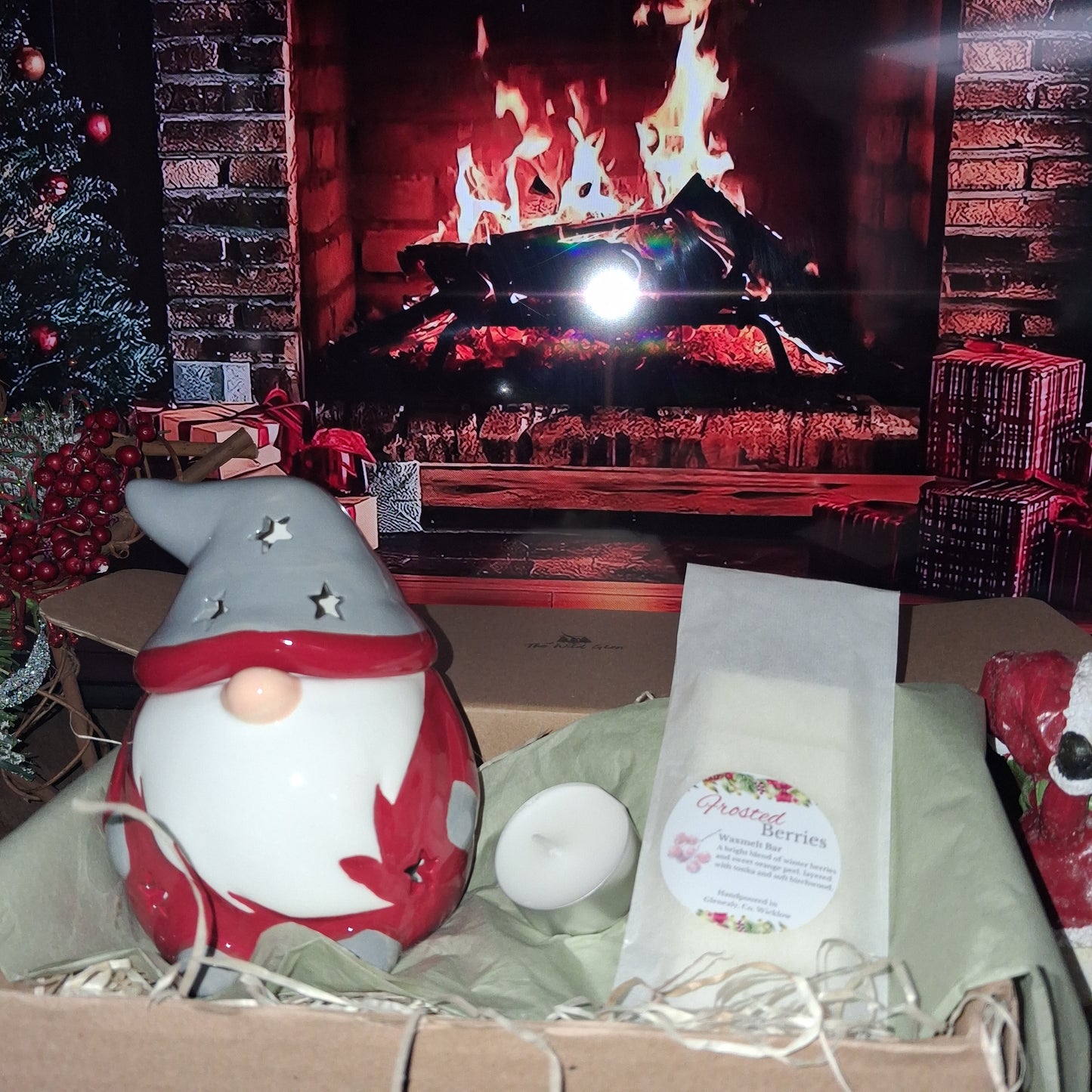 Red and Grey Christmas Gonk Oil Burner & Festive Wax Melt Bar